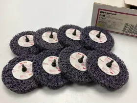 07470-8 3m 07470 4 Inch Scotch-brite Roloc Clean And Strip Xt Extra Coarse Disc - Pack Of 8