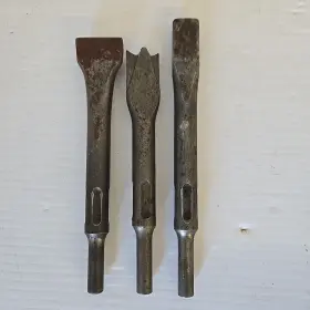 A955 Ajax Tools Tool Works Ajx Pneumatic Bit Chisel And Scraper Lot