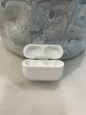 A2190 Apple 194253397168 Airpods Pro - Magsafe Wireless Charging Case Replacement