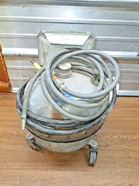 Bb400b Blue Point Vintage / Snap-on Brake Bleeder Ball Canister