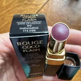 I0092647 Chanel Rouge Coco Flash Lipstick Hydrating Vibrant Shine Lip Color - 96 Phenomene.new