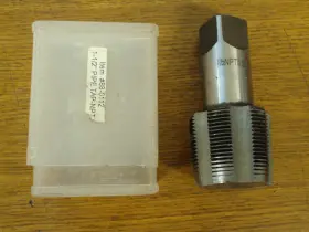 88-0112 Cmt New 1-1/2 Inch - 11.5 Npt Pipe Tap P/n Bin 20