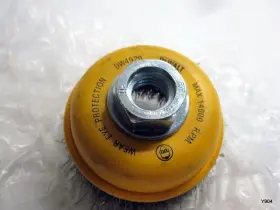 Dw4920 Dewalt 3 Inch X 5/8 -11 Hp .014 Carbon Crimp Wire Cup Brush