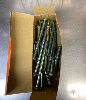 Dorman 875495 Cap Screw-hex Head-class 8.8- M8-1.25 X 110mm 875-495 Lot Of 32