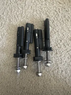 Bx102786 Dyno Racing Mounting Pins For Maxtrax Mkii Recovery/traction Boards Theftproof