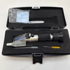 E-z Red 008965000332 Ez B108 Handheld Refractometer