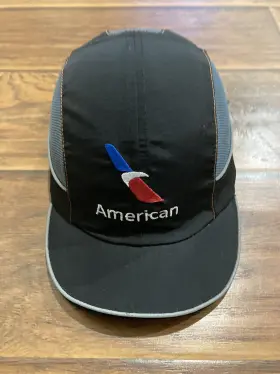 23370 Ergodyne 8960 Short Brim Black Bump Cap With Led Lighting Tech American Airlines