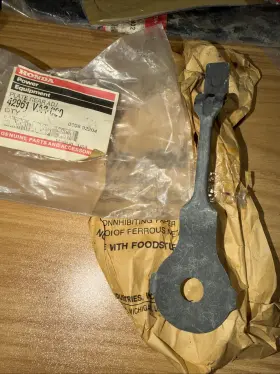 42961-va3-000 Honda Orm Plate Rr. Adjuster