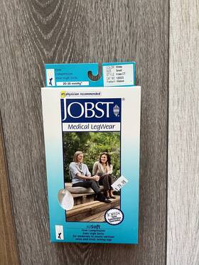 Jobst 120323 Sosoft Compression Socks 20-30 Mmhg Knee High Ribbed Closed Toe White