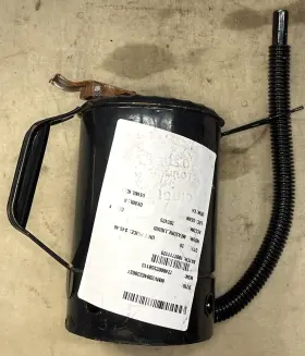 7240-00-255-8113 Lubrimatic 75-662 Painted Measure With Flex Spout 2 Quart Black