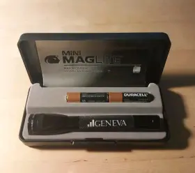 M2a01l Mag Instrument 7394 Maglite Mini-mag Flashlight