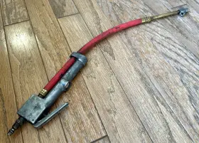 506-12 Milton S-506 Vtg Tool 24 Inch Dual Foot Tire Chuck Air Inflator Analog Gauge Psi Flex