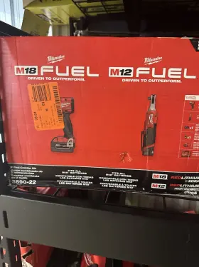 3890-22 Milwaukee Tool M18 Fuel And M12 2-tool Combo Kit
