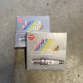 Lzfr5ci-11 Ngk 92145 8 Pack Laser Iridium Spark Plugs