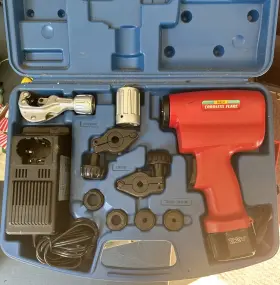 220200 Rex Cordless Electric Tubing Flare Tool Flaring