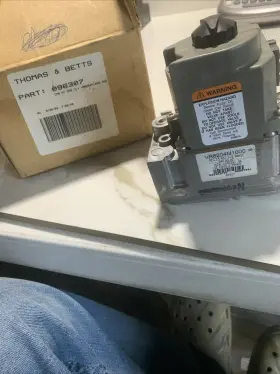 Vr8204m1000 Reznor 96307 Cmb Nt Gas Vlv Ag2
