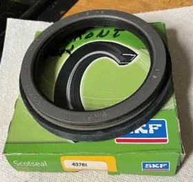 43761 Skf Wheel Seal Cr Scotseal Plusxl 2 Available