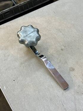 Snap-on V22a Extremely Rare Vintage Snap-on Value Adjusting Tool Liquidation