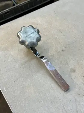 V22a Snap-on Extremely Rare Vintage Value Adjusting Tool Liquidation