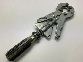 31500-u4 Spark Used Tool #4 - Lisle 31500 Muffler Exhaust Cutter 1-3/8 Inch -2-1/2 Pipe