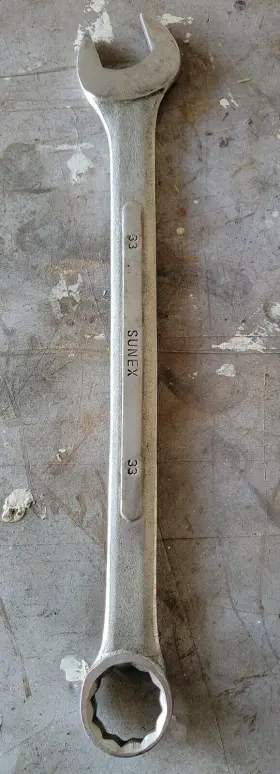 Su933 Sunex International Inc Jumbo Wrench 33mm Combination