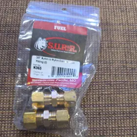 K065 Sur&r Auto Parts 3/8 Inch Nylon To Compression Fitting