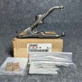 201-66-18-3x Tremec Assy Shift Fork New Open Box