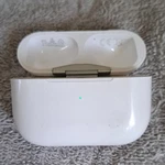 Apple A2190 Emc 3326 Headphone Charging Case White Wired For Used. Price: $13.00.