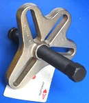 Mac Bolt Grip Gear Pulley Puller 5" Long 3/4"-16 6" Forcing Screw STP600B New. Price: $70.00.